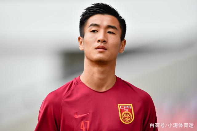 森林狼训练照引发疑问：观众中可能是锡伯杜？